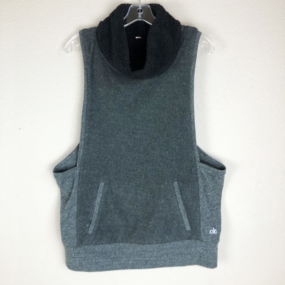 ALO Yoga Soft Dark Gray Winter Frost Fleece Pullover Turtleneck Athletic Vest